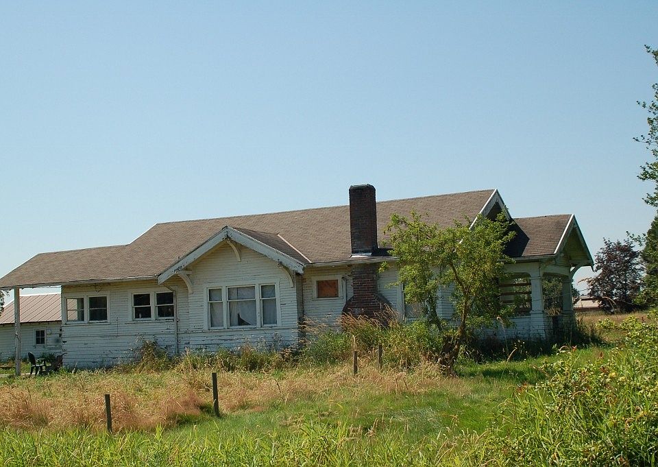 2nd image of 20725 SE 436th St
