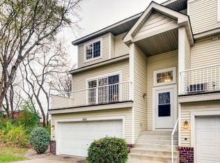 8181 Darcy Ln, Inver Grove Heights, MN 55076