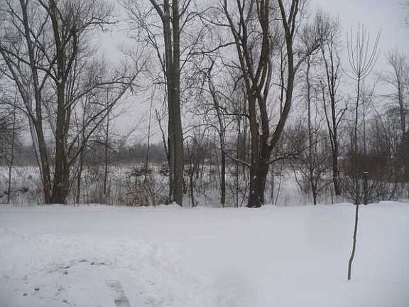 2nd image of 5549 Thompson Rd
