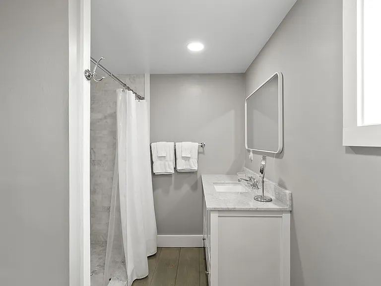 87 Foster Ave — Photo 18
