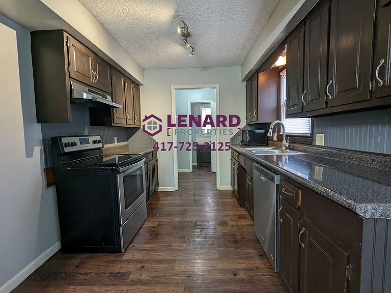 809 E Rosebrier St — Photo 9