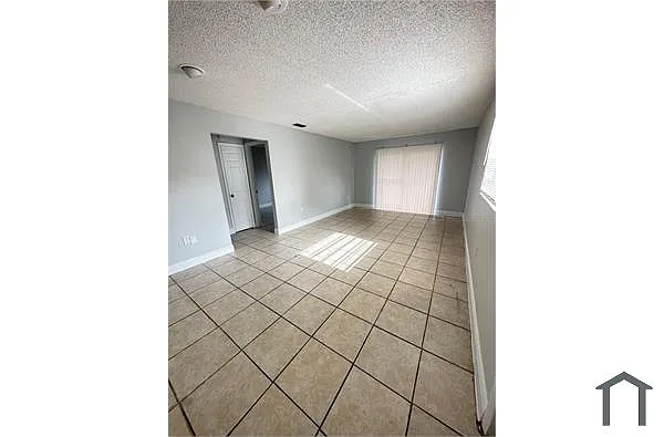 Building Photo - 1348 Fairway Dr #1350
