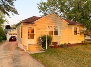 2609 Pixley Ave, Saint Joseph, MI 49085