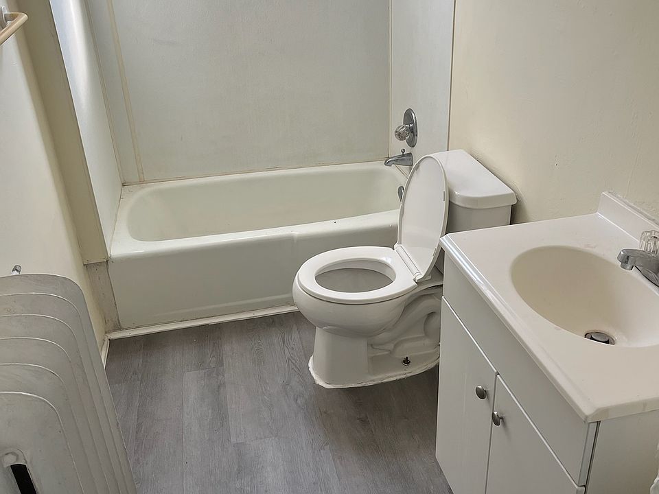 1st image of 1007 Greenwich St