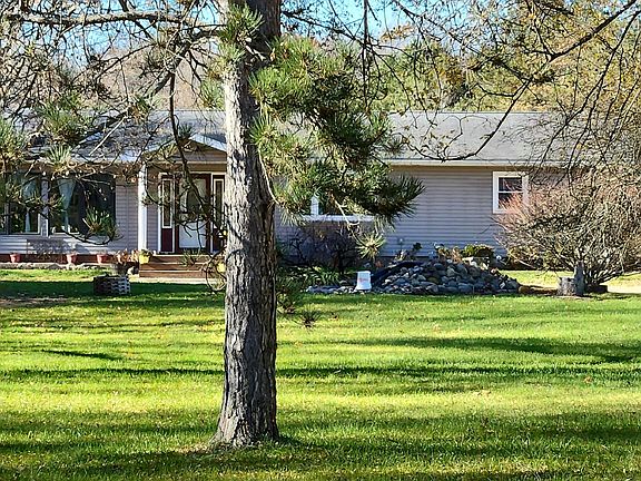 2nd image of 15340 Upton Rd