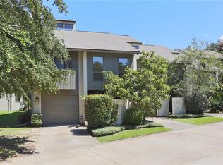 106 Tchefuncte Oaks, Mandeville, LA 70471