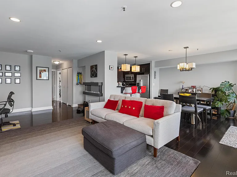 1001 W Jefferson Ave #15B — Photo 10