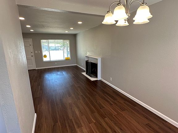 5th image of 2405 Edison Ave