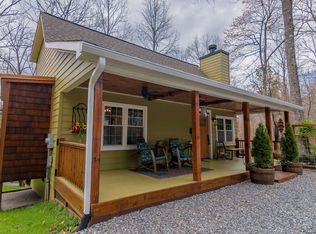 227 Orlon Dr, Ellijay, GA 30540