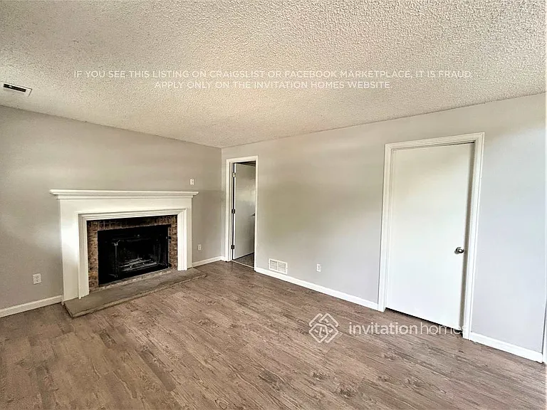 19652 E Eastman Ave — Photo 3