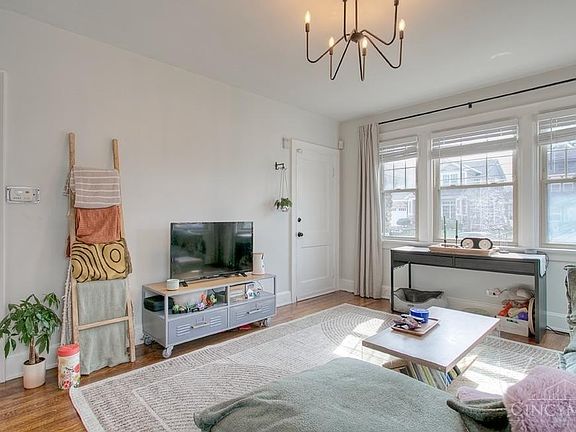 2nd image of 3250 Nash Ave APT 1