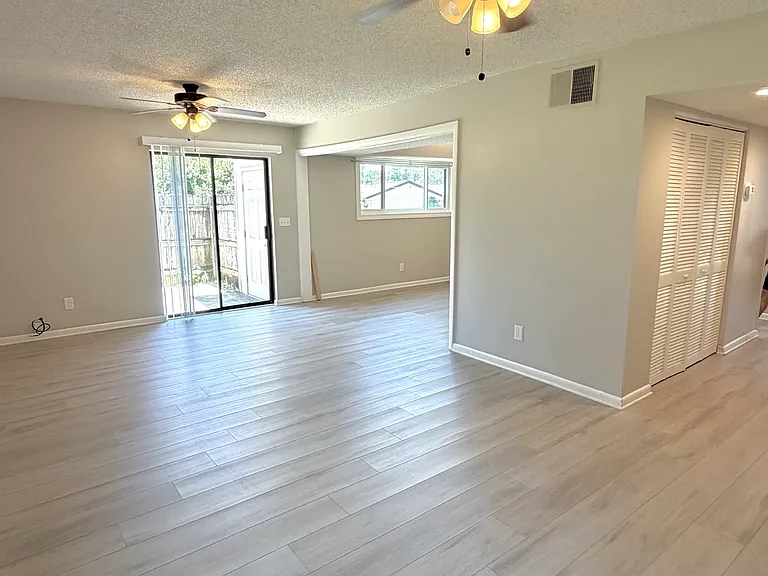 28 Briarglen Pl — Photo 8