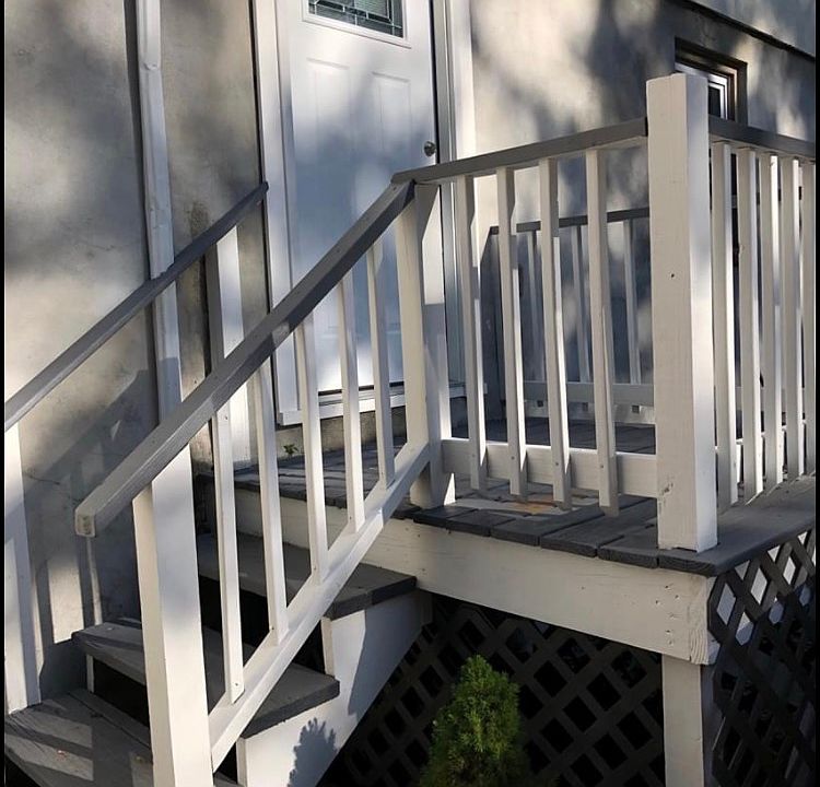 BACK ENTRANCE OFF PARKING