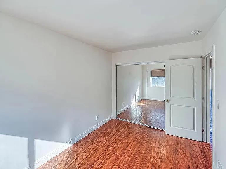 1588 W 36th St #1/2 — Photo 8