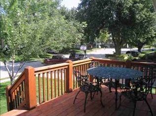 213 Sycamore Cir, Gretna, NE 68028