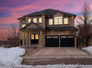 827 Grey Alder Ct, Waterloo, ON N2V 2P2