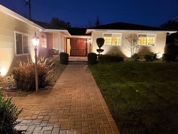 3rd image of 1520 Montellano Dr