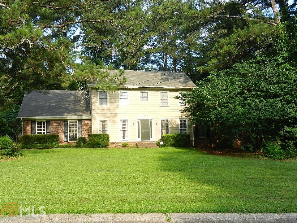 1st image of 2527 Highland Dr SE