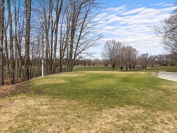 4th image of 7681 Bonnie Brae Dr #103