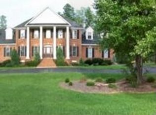 12111 Hogans Aley, Chester, VA 23836