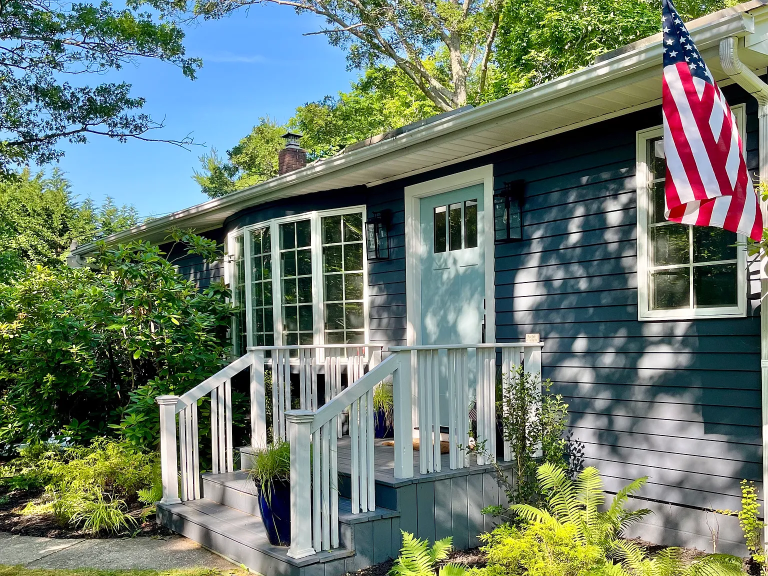 Sag Harbor - walk to the beach! — Photo 2