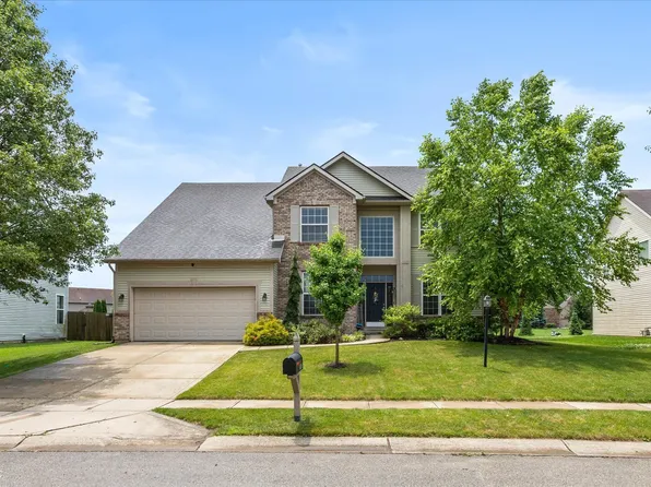 8336 Bent Oak Dr, Indianapolis, IN 46236