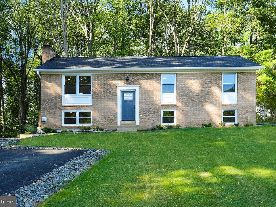 1st image of 7347 Foxboro Ln