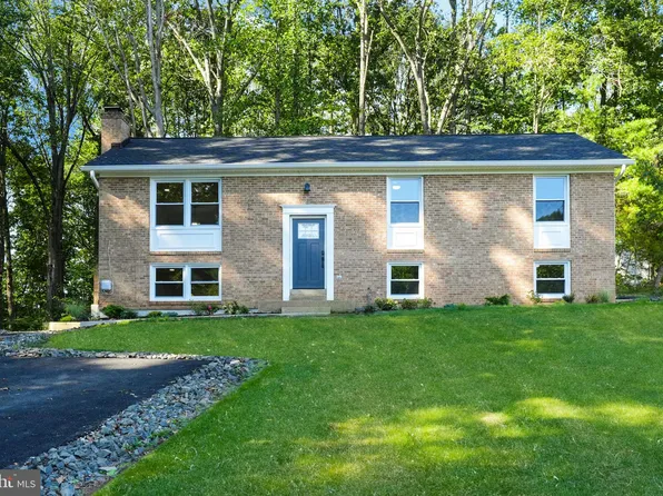 7347 Foxboro Ln, Warrenton, VA 20187
