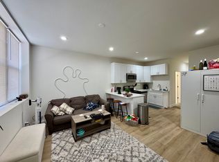 908 S Loomis St APT 1F, Chicago, IL 60607