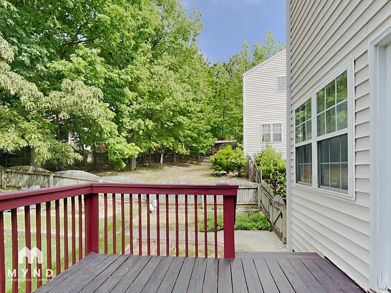 1085 Vauxhall Dr — Photo 19
