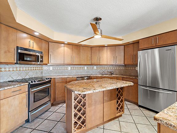 4th image of 1307 Harmon Cove Tower #1307