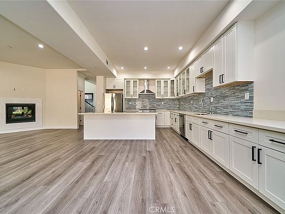 5th image of 673 Castlehill Dr