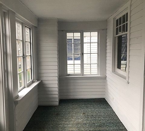 2nd image of 1160 E Indiana Ave