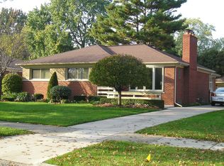 22319 Centennial St, Saint Clair Shores, MI 48081