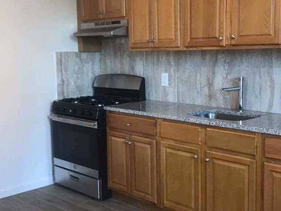 2nd image of 476 74th St #3R