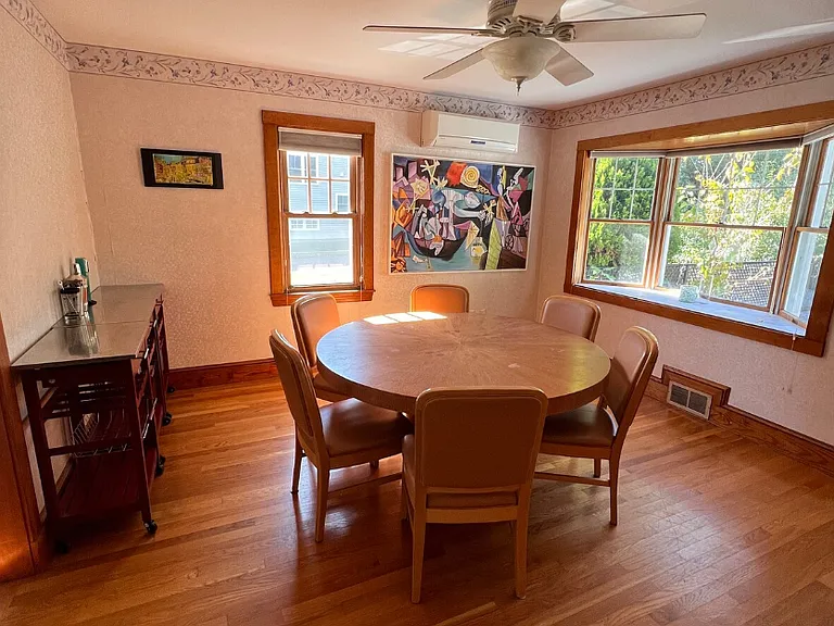 22 Prentiss St — Photo 4