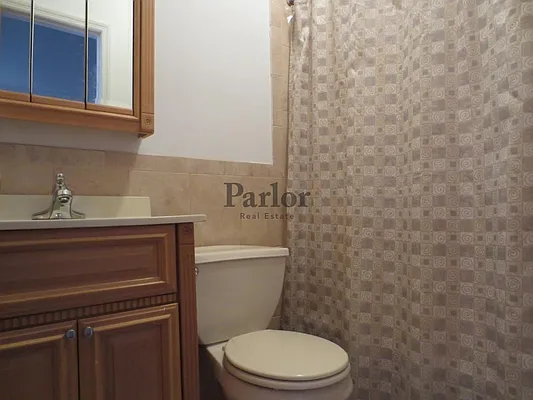 Rented by Parlor Real Estate Corp | media 38