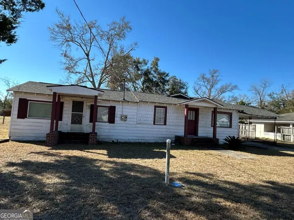 140 Register Ave, Reidsville, GA 30453