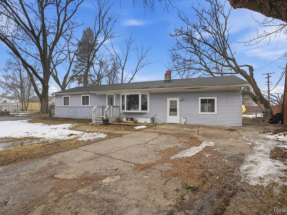 1st image of 6360 Manson Dr