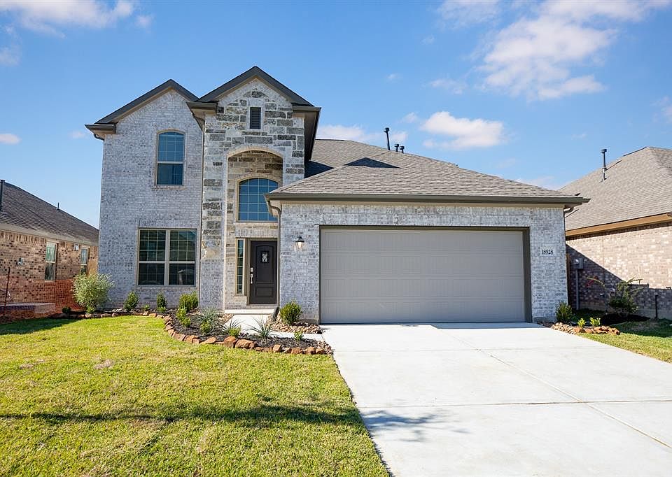 1st image of 18928 Collina Way Dr