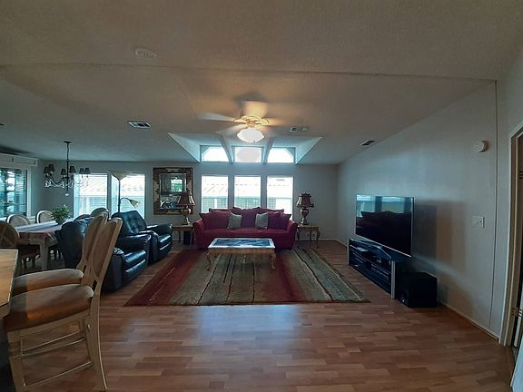 2nd image of 402 Silver Streak Ln