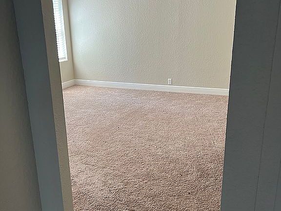 5th image of 11920 SE 165th Ave