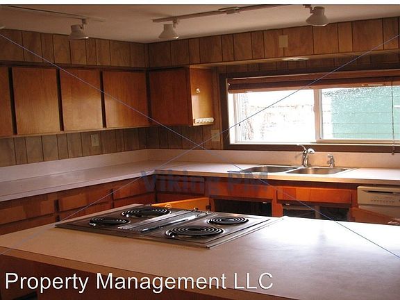 5th image of 325 SE Willowdale Dr