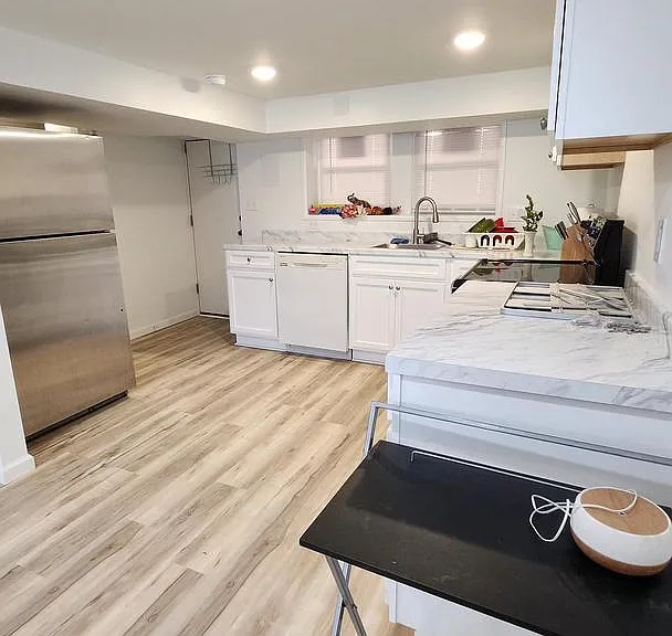 417 Irving St NW — Photo 16