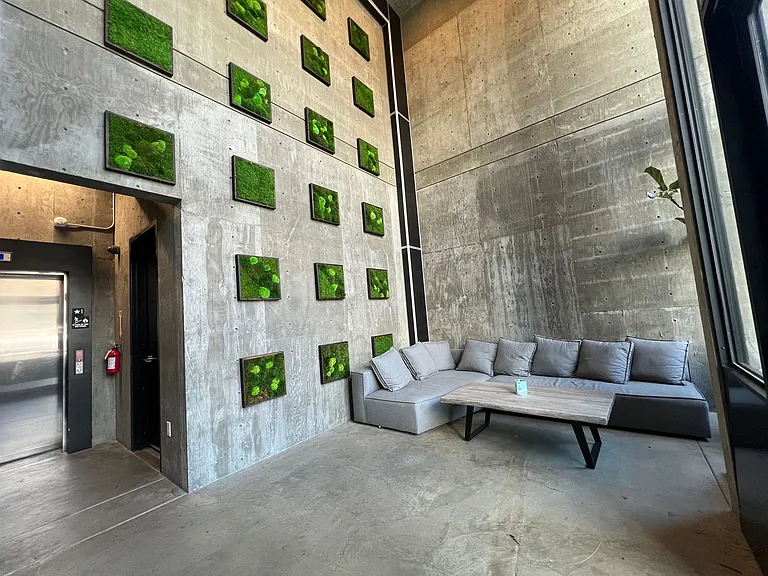 Contour Lofts — Photo 7