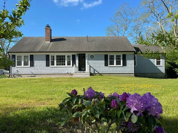 29 Sugar Hill Dr, Harwich, MA 02645