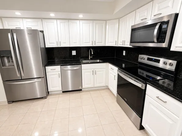 907 Cypress Terrace #201, Pompano Beach, FL 33069