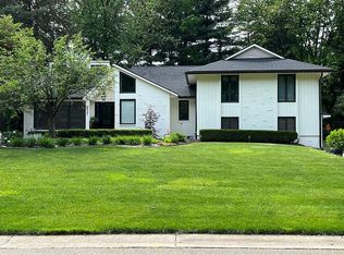 8921 Northampton Dr, Plymouth, MI 48170