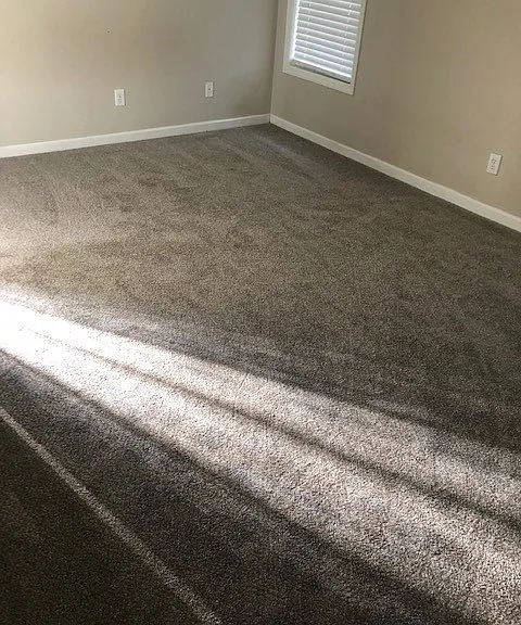 102 Digby Ct — Photo 14