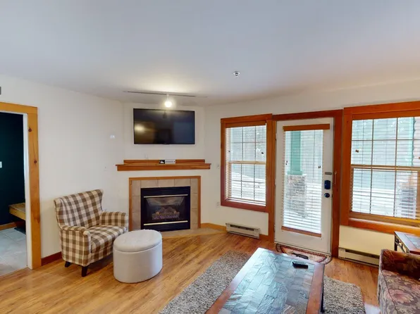 4 20th Cp, Snowshoe, WV 26209